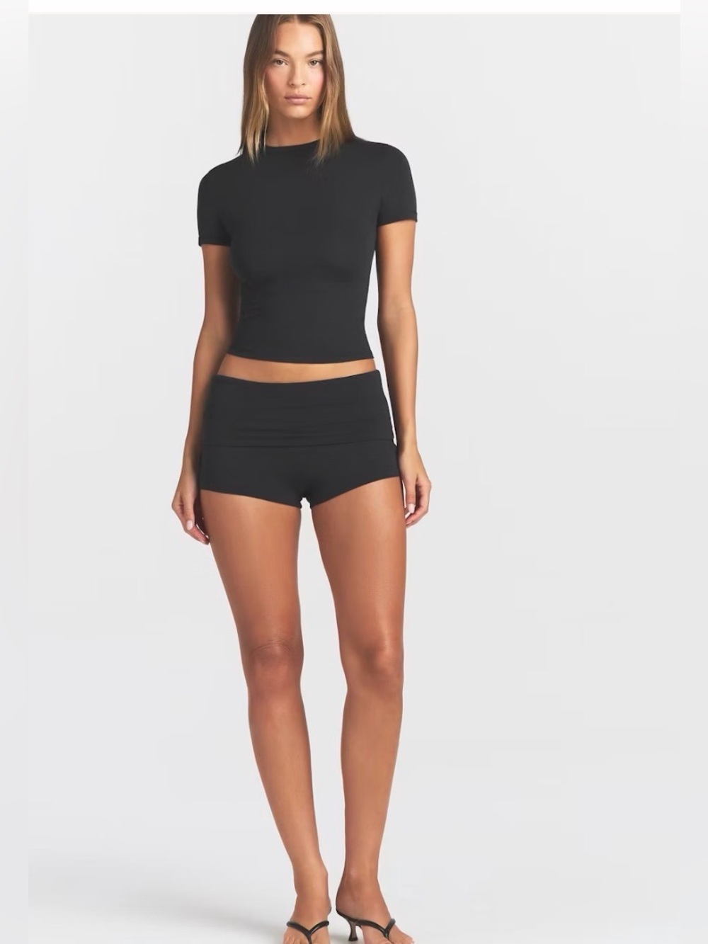 SKIMS COTTON JERSEY FOLDOVER SHORT STYLE: BT-SHO-11291W COLOR: SOOT SIZE:S